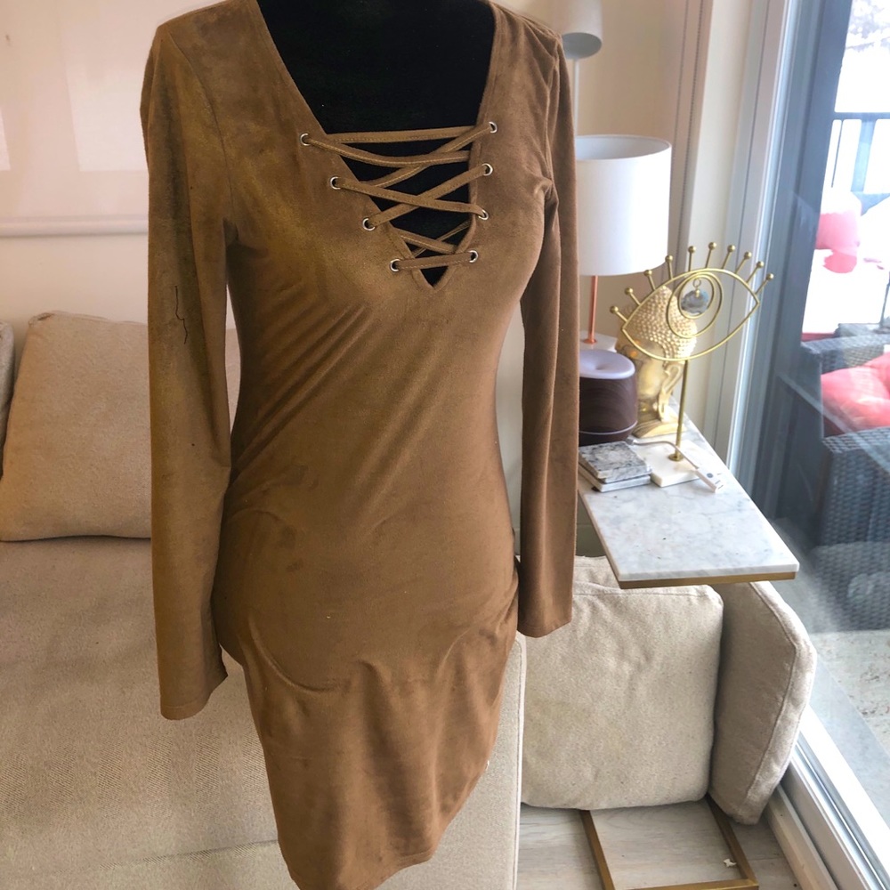 Gorgeous beige long sleeve dress. Suede. XSMALL